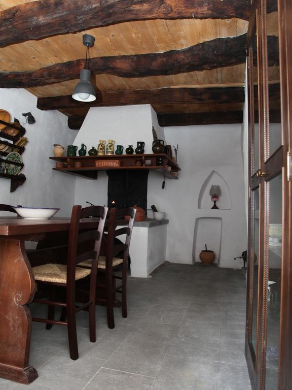 Boutique Hotel Dvor Dobrovo Esterno foto
