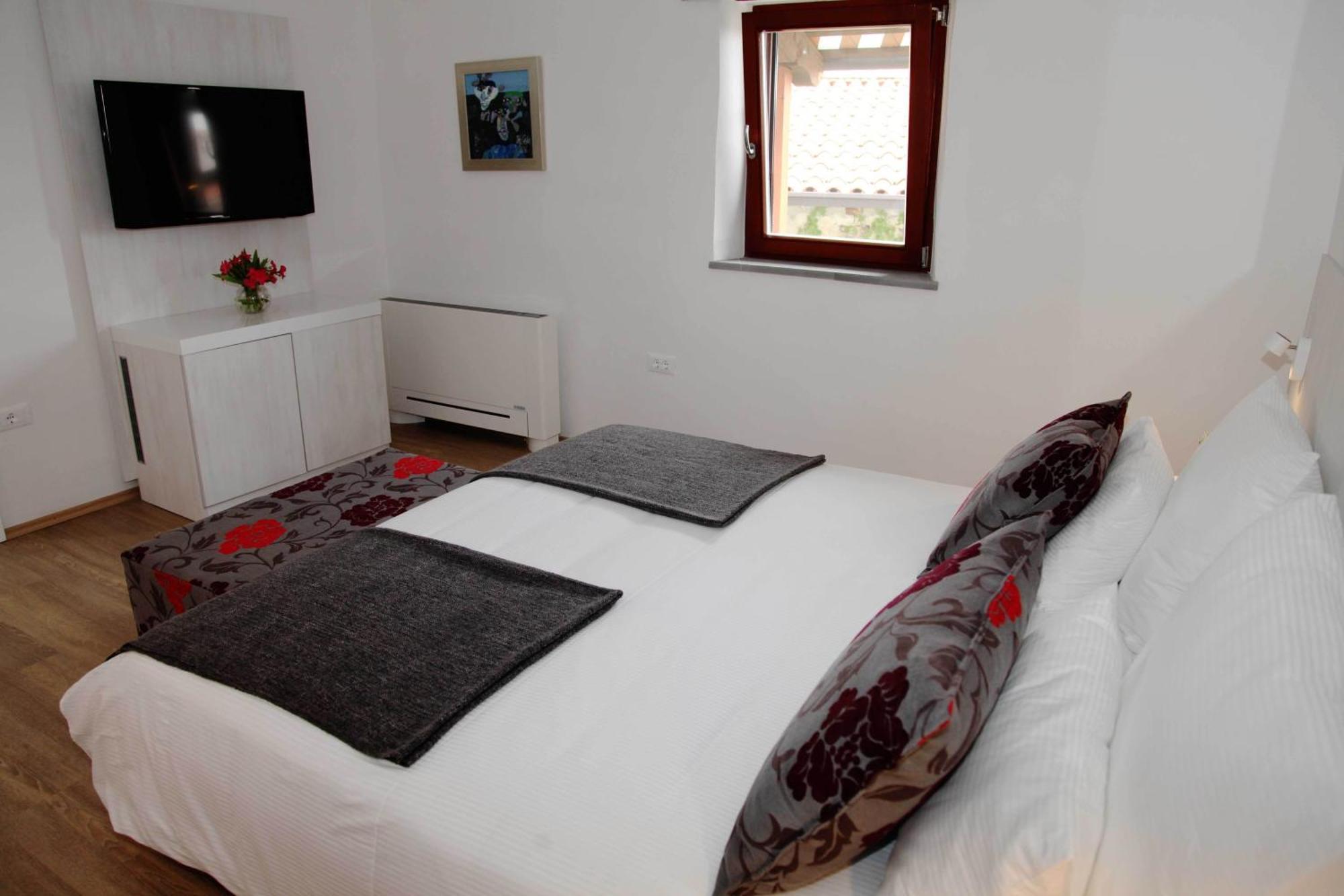 Boutique Hotel Dvor Dobrovo Camera foto